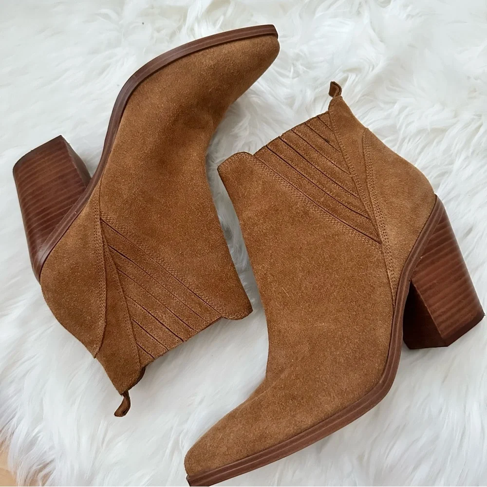 Marc Fisher Alva Suede Ankle Booties With Stacked Heel Size 11
